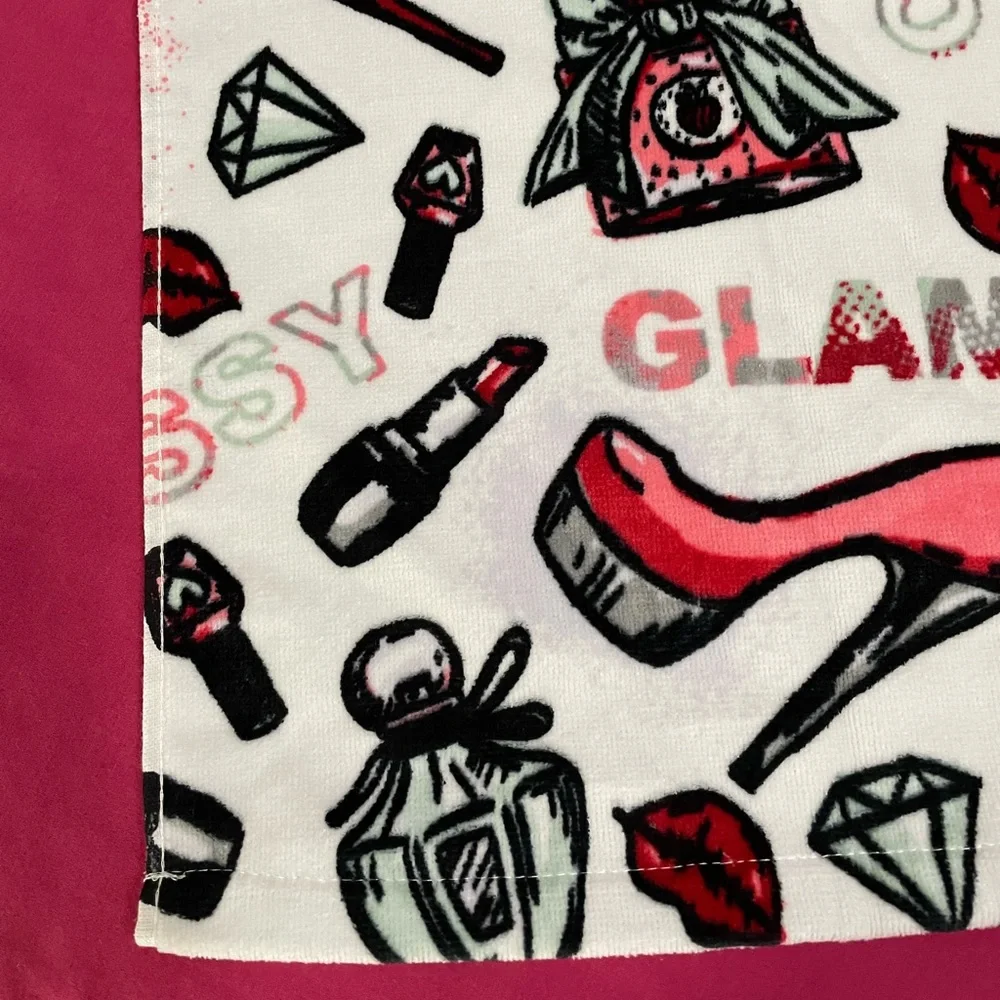 Beauty Glam hand towel